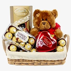 ferrero-rocher-with-teddy-bear-hamper-900477_1024x1024.jpg